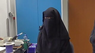 amateur Muslim darling gets rod in her cunt hardcore blowjob